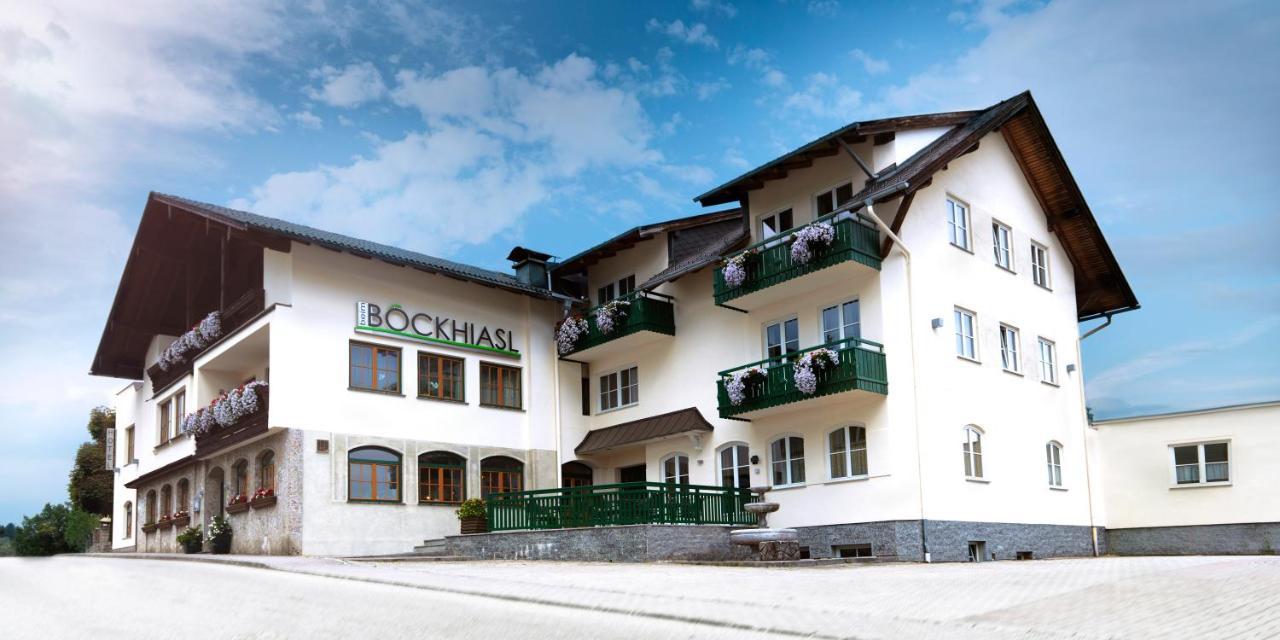 Hotel-Gasthof Beim Bockhiasl Neukirchen an der Vockla Exterior photo